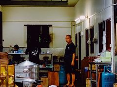 大堂-农家老屋药根鸡