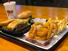 -The Habit Burger Grill 哈比特汉堡(复兴soho店)