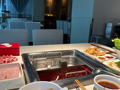 -海底捞火锅鲜切牛肉主题店(长寿路店)
