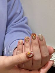 -花岐款式专研健康美甲沙龙