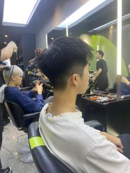 -不迫先生专业男士剪发