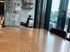 -星巴克臻选(呼和浩特维多利摩尔城店)
