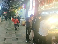 -八一路好吃街(雨田商务大厦店)