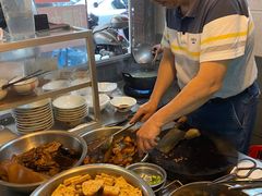 -松树干拌面店