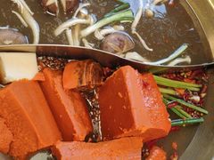 -小天鹅火锅·一线江景洪鼎旗舰店(洪崖洞店)
