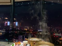 -云顶旋转自助景观餐厅
