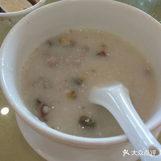 老顺德海鲜酒楼(雁田店)