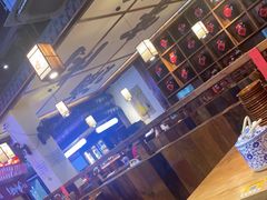 大堂-先启半步颠小酒馆(白麓里店)
