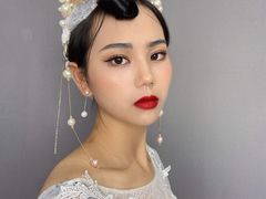 -群丽化妆摄影美甲纹绣培训学校