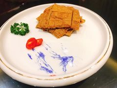 -雅侃酒店(琼花大厦店)