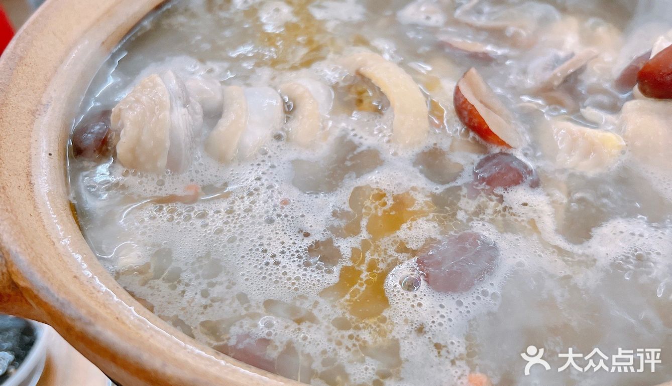 埋单也才490元，着实是近来吃得最便宜又饱的一顿