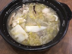 酸菜白肉砂锅-半亩园(奥特莱斯店)