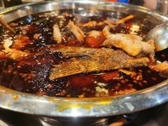 -肖肖酸萝卜鱼火锅(总店)