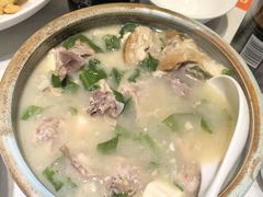 鸭架汤-小桃红·东北菜·春饼烤鸭(南阳湖街店)