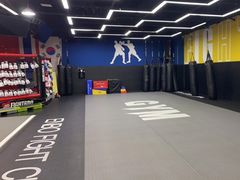 -成杰格斗·拳击·柔术·防身术(建设路店)