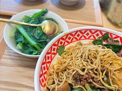 -呼啦面馆·头牌豌杂面(爱琴海店)
