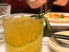 -洛缦音乐餐厅(工业展览馆万象城店)