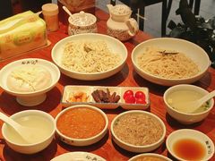 -裕兴记•蟹黄面馆(人民广场店)