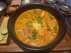 -银米·云南传统过桥米线(双廊黑金冠店)