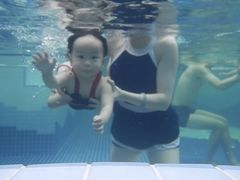 -龙格亲子游泳•水育早教运动中心