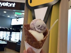 -Inside Scoop Suria KLCC