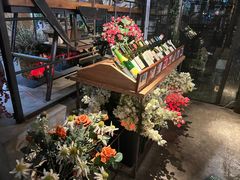 -胡桃里音乐餐厅(陶溪川店)(川湘赣菜·世界百大酒庄直供红酒·音乐表演)