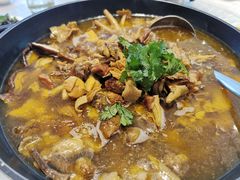 菌菇土鸡汤-神农架康帝君兰酒店-中餐厅