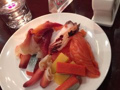 -荣誉国际酒店-云顶旋转餐厅