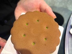 -DOUBLE HAPPINESS 双喜面包咖啡