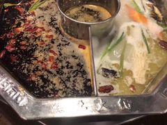 -佬土鹅肠火锅(中建大观店)