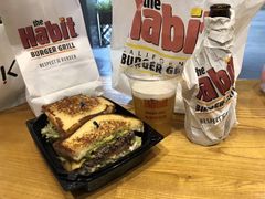-The Habit Burger Grill 哈比特汉堡(爱琴海店)