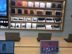 -Apple零售店(玄武湖店)