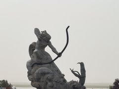 -巴陵广场