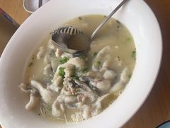 -严记小天府酸菜鱼(西四路店)