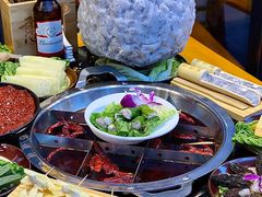 -憨孃孃·重庆老火锅(红山黑金店)