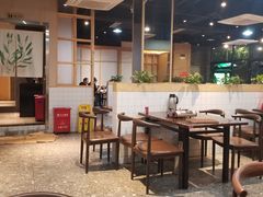 大堂-凤兴鸡煲(宝安海雅店)