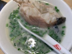 -陈大锅·岳阳鱼馆·地道岳阳菜(美食街店)