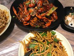 -巴厘龙虾·榜首油焖大虾(音乐学院·沿江酒馆店)
