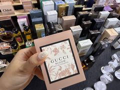 -广州周大福金融中心