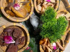 -菌彩云南野生菌火锅(呈贡七彩云南第壹城店)