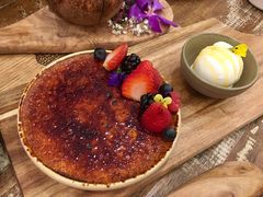 -FLOVIE FLORIST CAFE