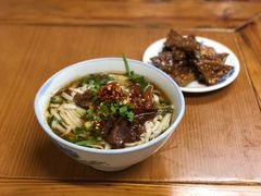 -矮子粉店1985·长沙米粉(湘春路店)