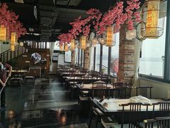 大堂-甬妈妈湖畔里餐厅(唐山南湖旅游景区店)