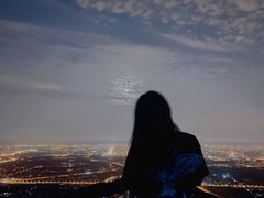 -鬼笑石后山停车场
