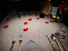 -弦月窗LUNETTE BY AMANDA(复兴路店)