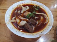红烧牛肉刀削-华兴街自力面店