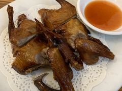 蒜香乳鸽-富哥食店
