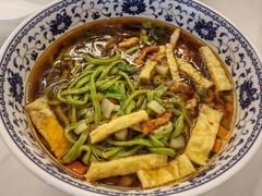 -关陇秦脉凉皮·油泼面(工农路圆融广场店)