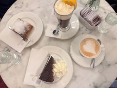 -Cafe Sacher(WIEN)