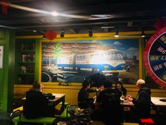 -钢管厂五区小郡肝串串香(奥克斯广场锦城万达店)